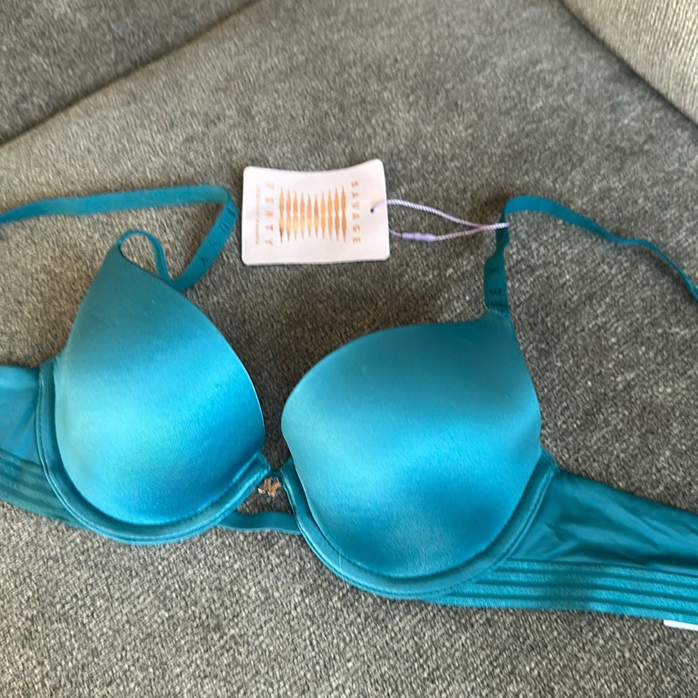 NWT never worn savage X fenty bra